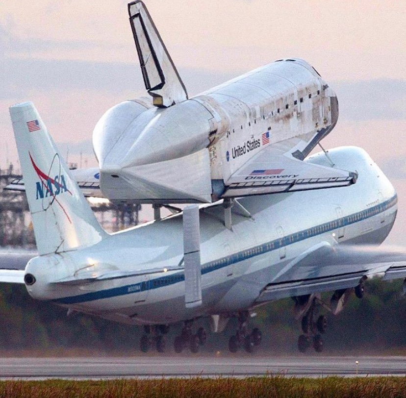 Nasa Boeing 747-8 Landing