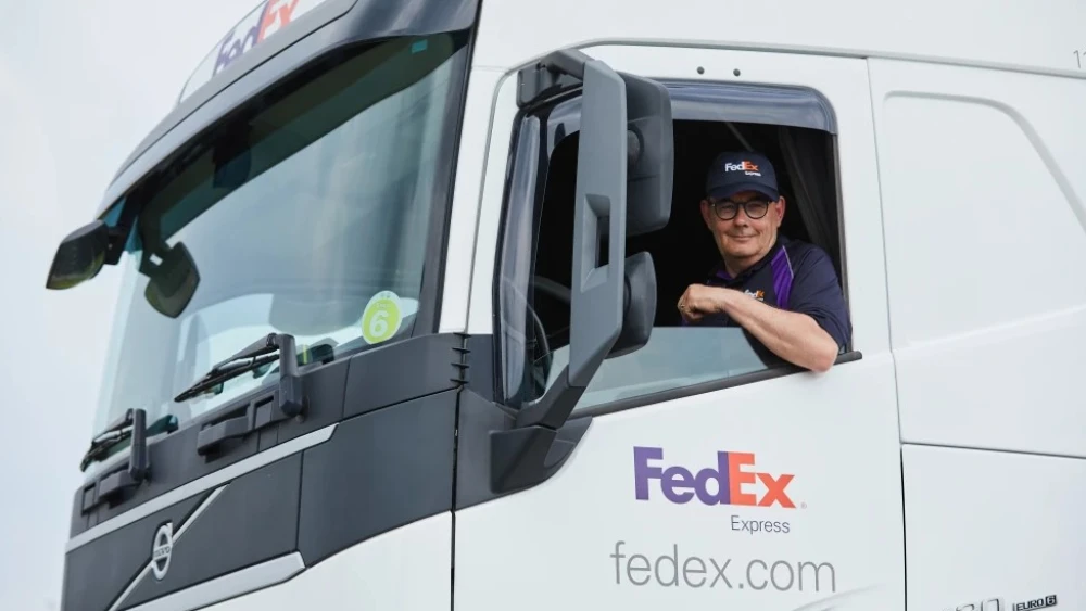 FedEx Express begins the trial of renewable diesel to reduce well-to-wheel carbon-emissions in UK linehaul truck network