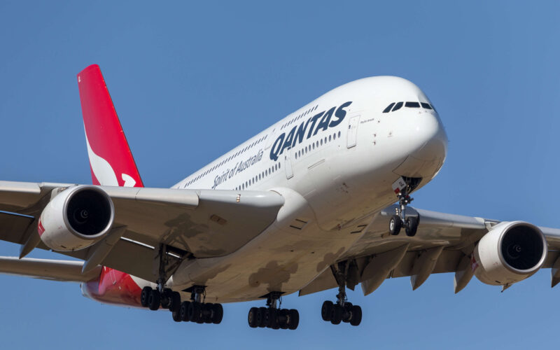 qantas_airways_airbus_a380-800x500
