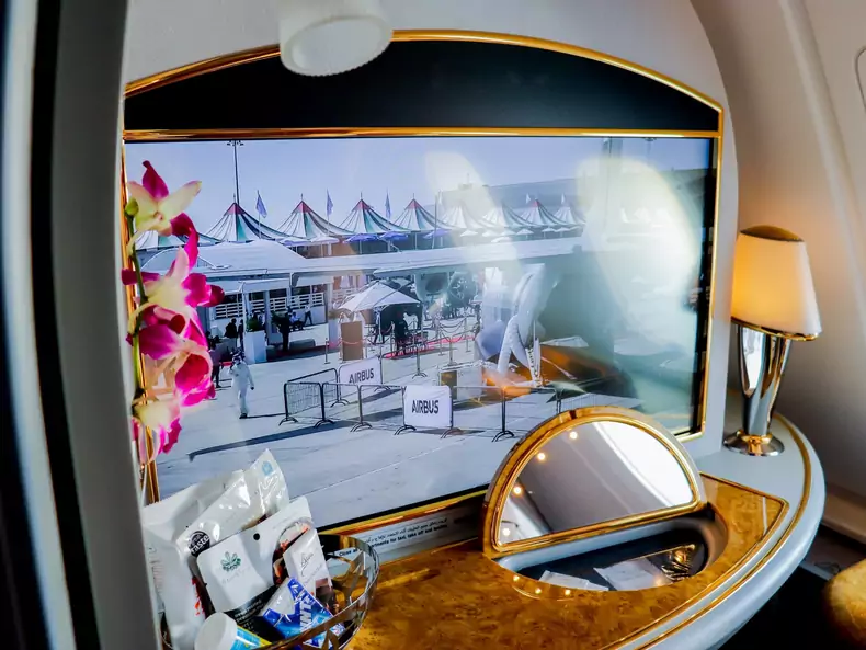 Emirates A380 toiletries