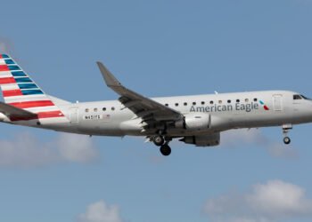 American Airlines (Plane and crew by Envoy Air as American Eagle)