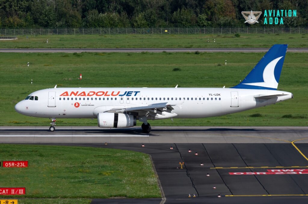 AnadoluJet Airbus A320-232 Dusseldorf - International Airport
