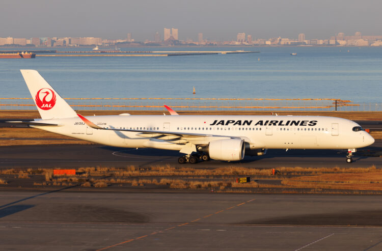 Haneda Airport JL516 Accident